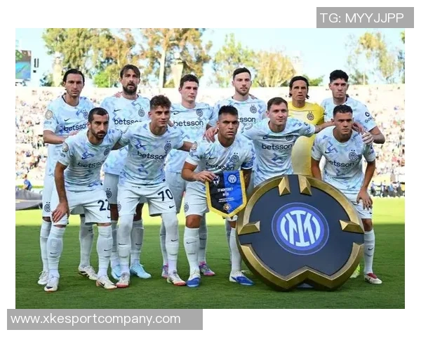 齐沃安慰皮奥错失空门展现球队团结精神与互助氛围 齐沃安慰皮奥错失空门展现球队团结精神与互助氛围