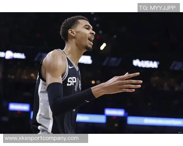 巴格利表现亮眼18分钟内高效拿下14分7板3助攻展现全面能力