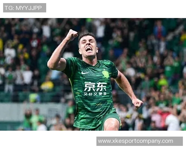 国安主帅解释半场换三人意图在于调整战术以扭转局势