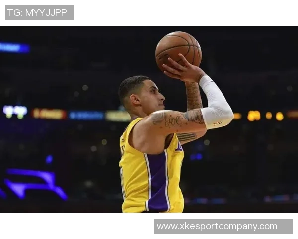 里夫斯谈轮换不足的挑战强调全队拼尽全力应对困难局面